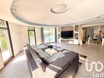 Maison de maîtres - 220 m² - 5 pièces