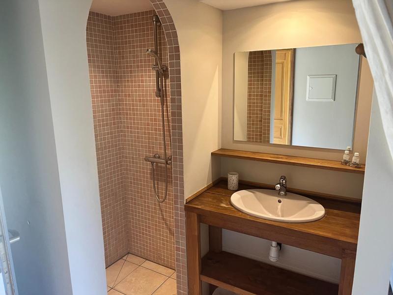 Maison - 266 m² - 9 pièces