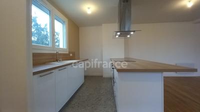 Appartement - 100 m² - 3 pièces