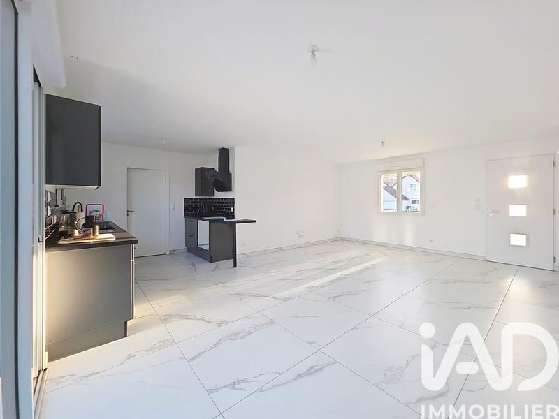 Maison - 96 m² - 5 pièces