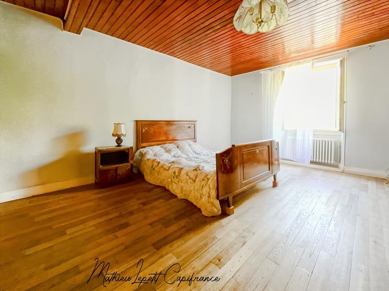 Maison - 264 m² - 8 pièces