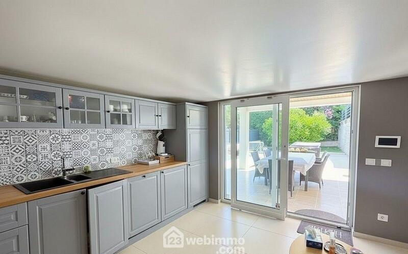 Villa - 168 m² - 6 pièces