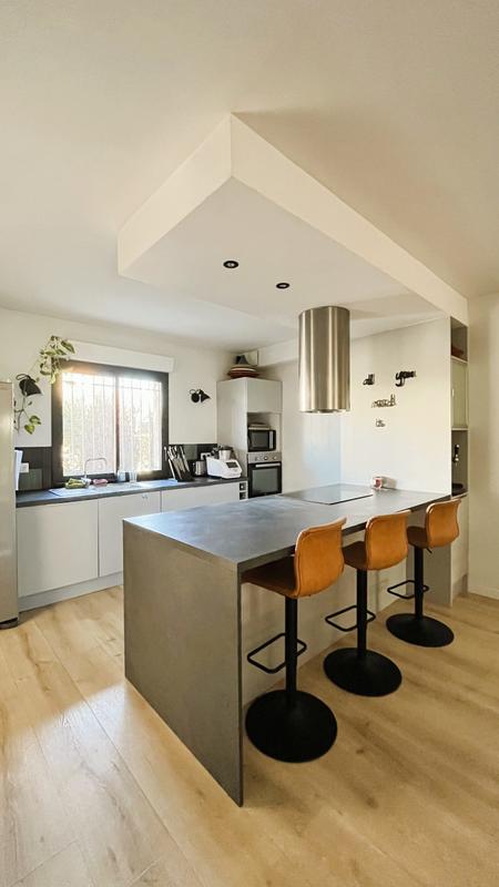 Maison traditionnelle - 111 m² - 4 pièces