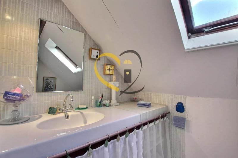 Maison de village - 180 m² - 6 pièces