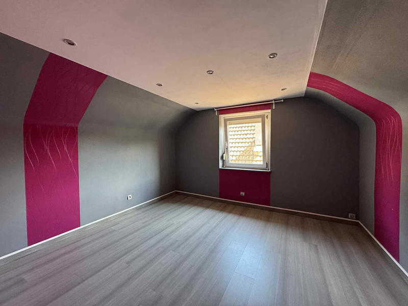 Appartement - 93 m² - 5 pièces