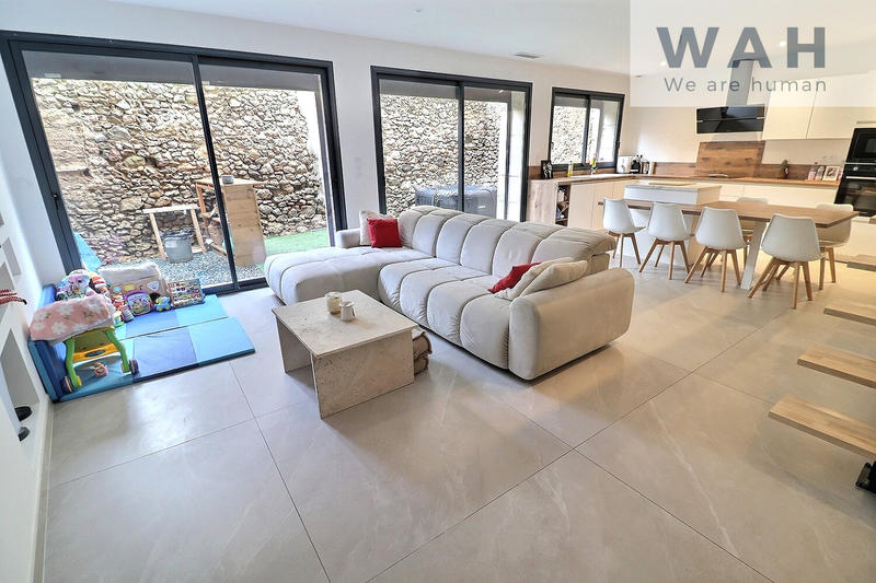 Maison de village - 110 m² - 4 pièces