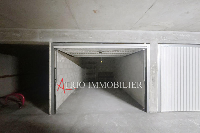 Parking / Garage - 13 m²