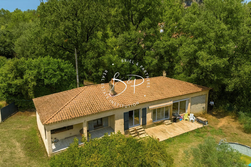 Maison - 104 m² - 5 pièces