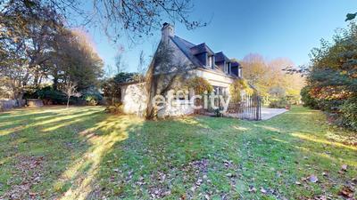 Maison traditionnelle - 132 m² - 7 pièces