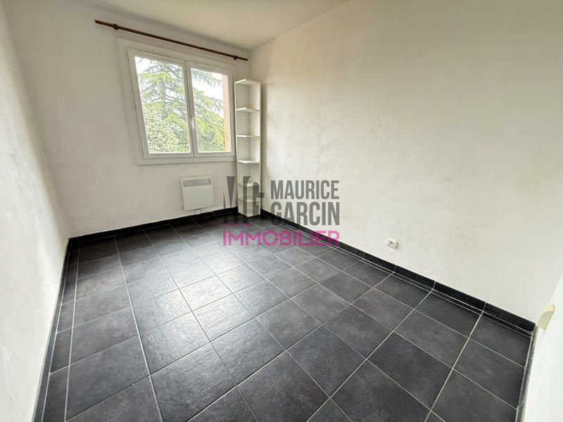 Appartement - 77 m² - 4 pièces