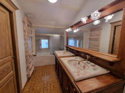 Appartement - 112 m² - 3 pièces