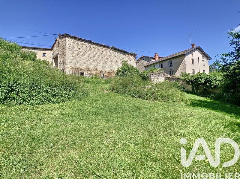 Maison de village - 200 m² - 2 pièces