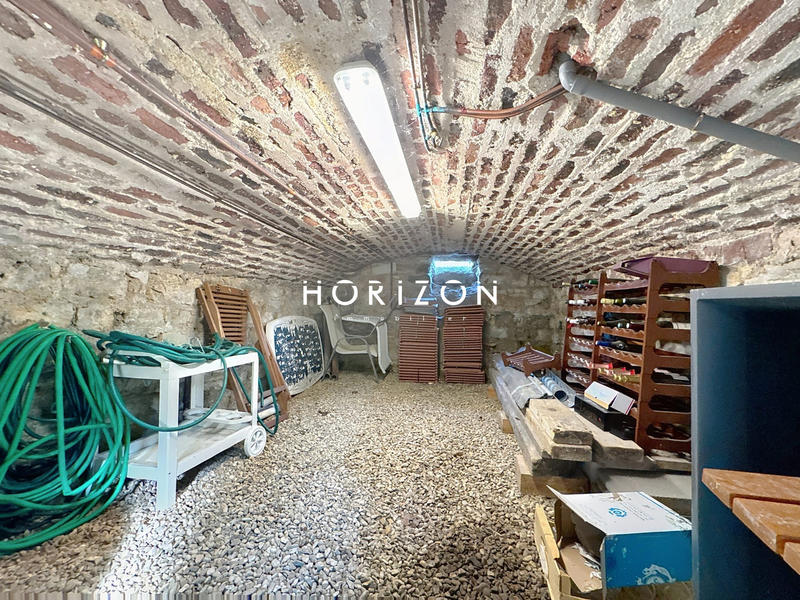 Maison ancienne - 175 m² - 7 pièces