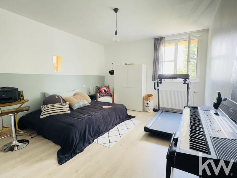 Appartement - 151 m² - 5 pièces