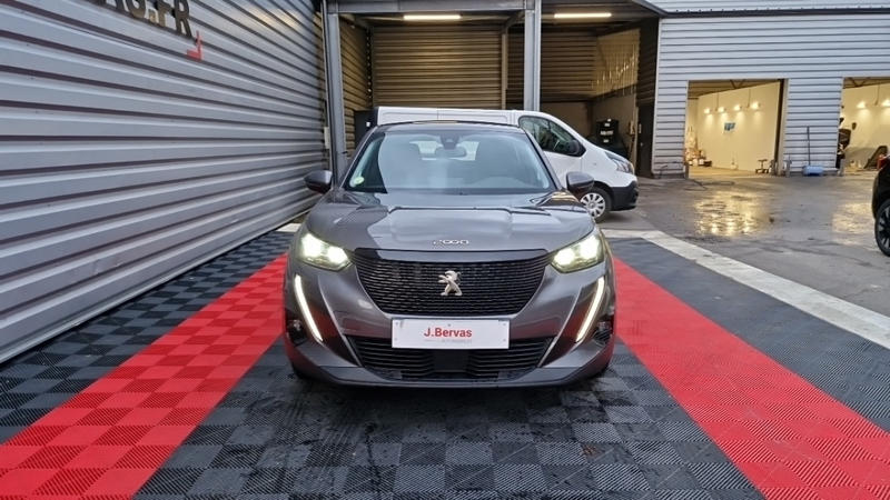 Peugeot 2008 bluehdi 130 ss eat8 active business