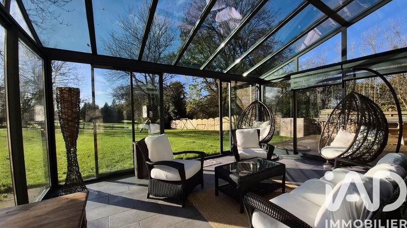 Maison - 240 m² - 9 pièces