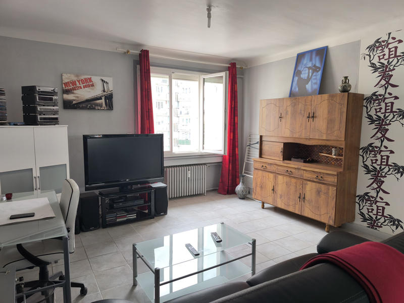 Appartement - 65 m² - 4 pièces