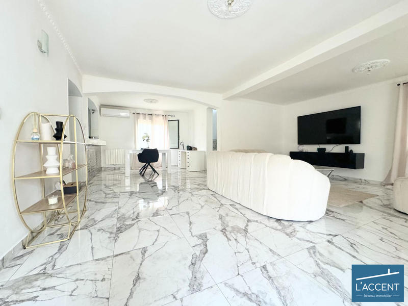 Maison - 183 m² - 6 pièces