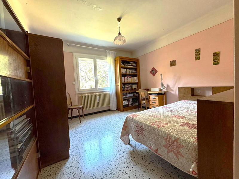 Maison - 173 m² - 11 pièces