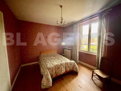 Maison traditionnelle - 125 m² - 5 pièces