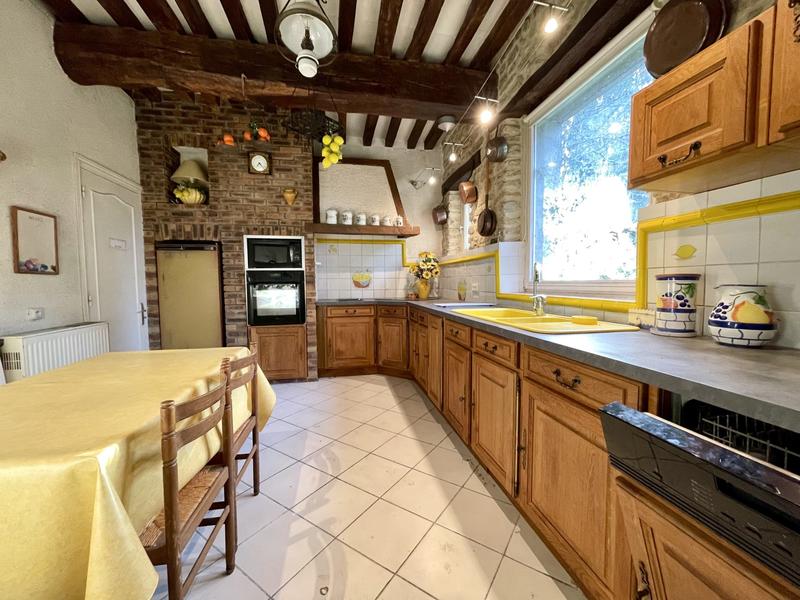 Maison - 274 m² - 12 pièces