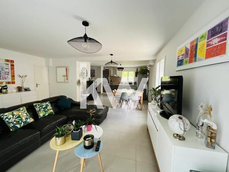 Maison - 107 m² - 4 pièces