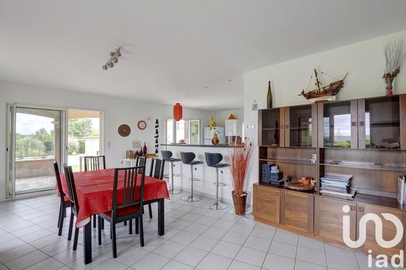 Maison - 196 m² - 6 pièces