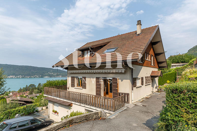 Maison - 266 m² - 8 pièces