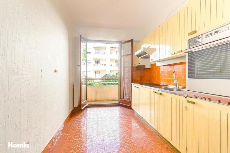 Appartement - 72 m² - 3 pièces