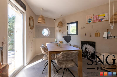 Maison - 146 m² - 8 pièces