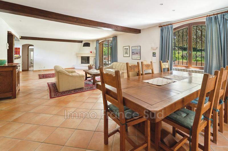 Villa - 155 m² - 4 pièces