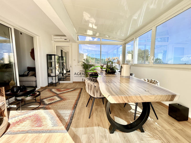 Maison - 102 m² - 4 pièces