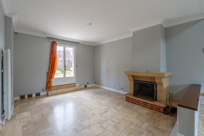 Maison traditionnelle - 188 m² - 7 pièces