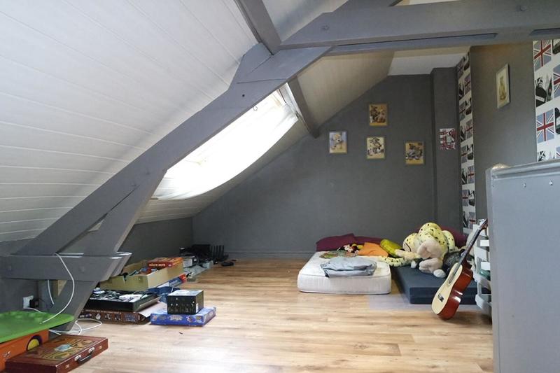 Maison - 310 m² - 15 pièces