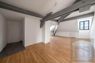 Appartement - 83 m² - 3 pièces