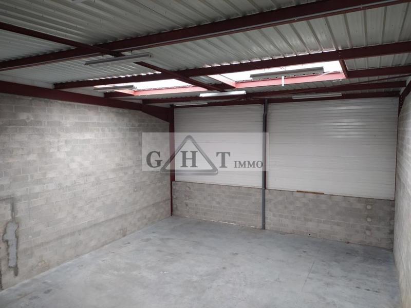 Entrepôt - 240 m²
