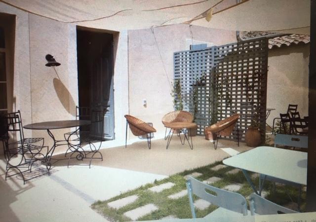 Demeure - 400 m² - 13 pièces