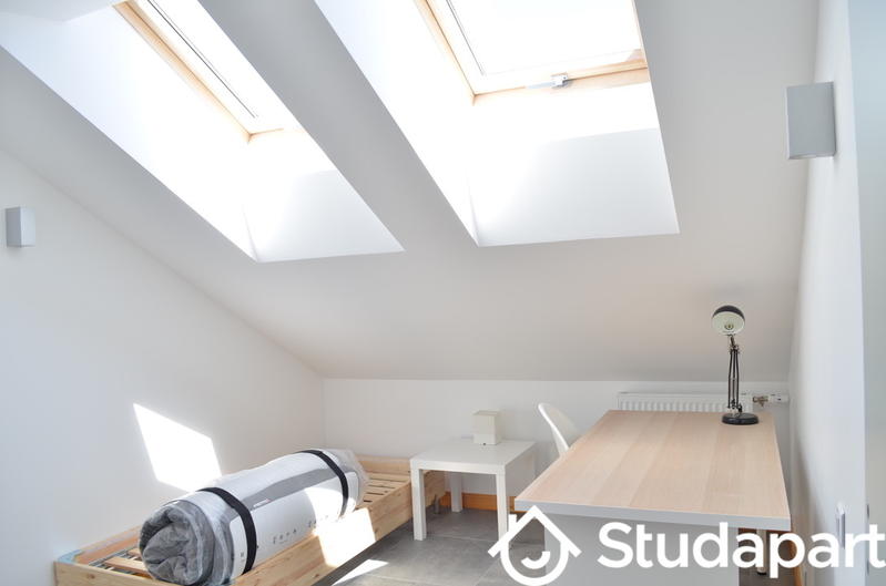 Chambre - 12 m² - 1 pièce