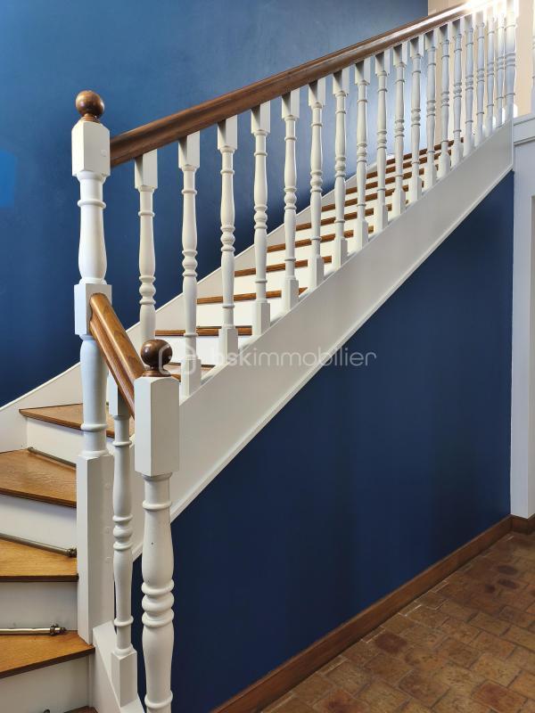 Maison traditionnelle - 163 m² - 7 pièces