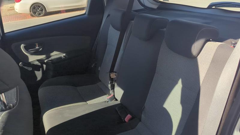 Toyota Yaris 1.5 Vvt-i 100 Hybrid E-Cvt France