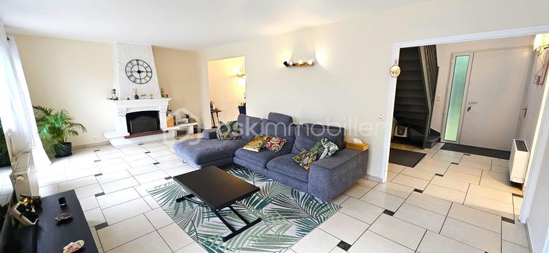 Maison - 153 m² - 7 pièces