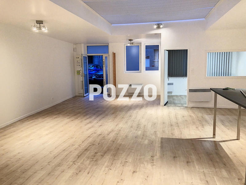 Local commercial - 90 m² - 2 pièces