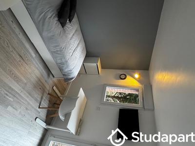 Chambre - 12 m² - 1 pièce