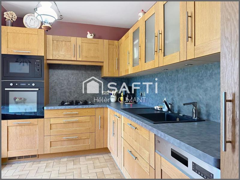 Maison - 101 m² - 5 pièces