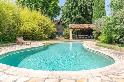 Mas - 445 m² - 10 pièces