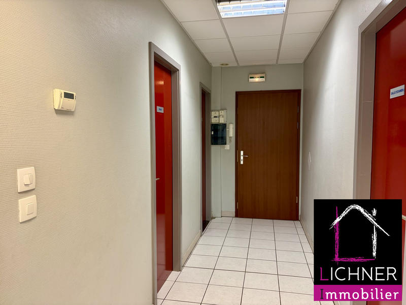 Local commercial - 73 m² - 3 pièces