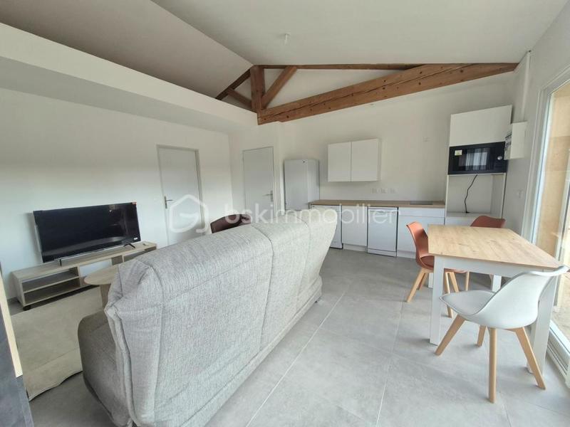 Maison - 253 m² - 10 pièces