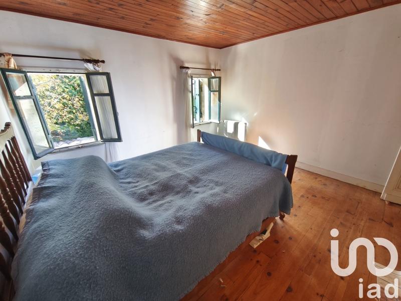 Maison - 240 m² - 8 pièces