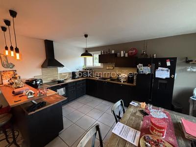 Maison - 111 m² - 5 pièces