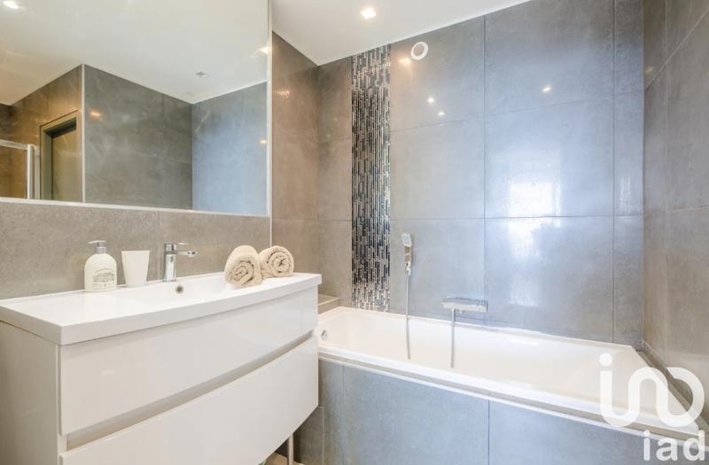 Appartement - 81 m² - 4 pièces